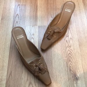 🆕Stuart Weitzman tan leather tassel mule slides